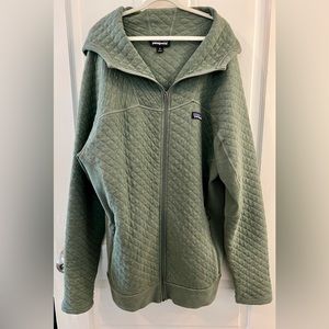 Patagonia Women’s Cotton Quilt Green Hoodie